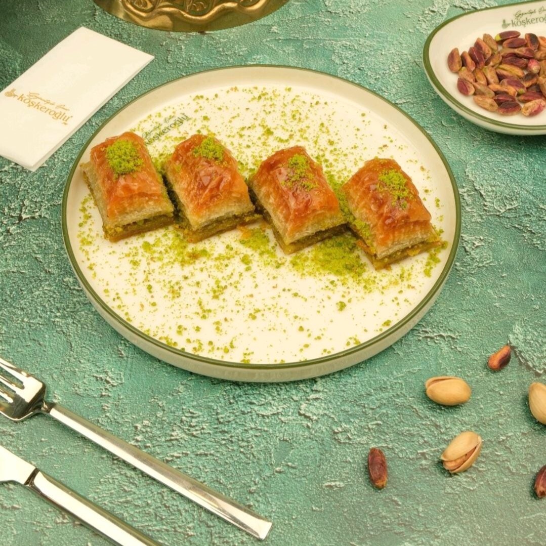 Fıstıklı Baklava - 1 Kg.