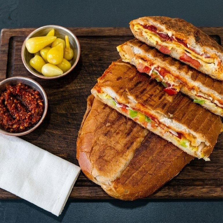 Kaşar Yumurta Tost