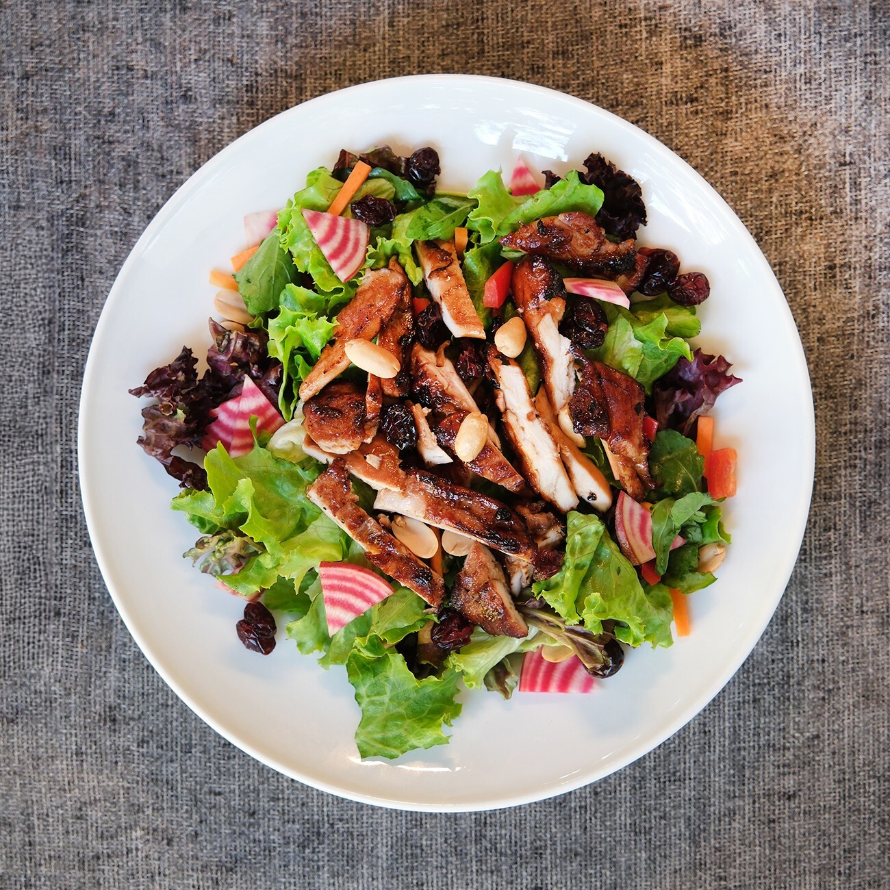 Tavuklu Salata