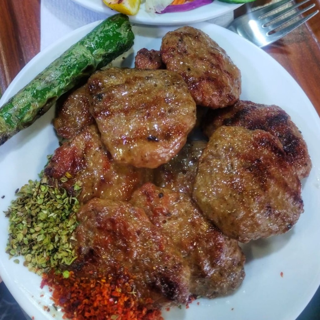 Izgara Köfte ( 1 kg ) Pişirilmiş - Patatesli