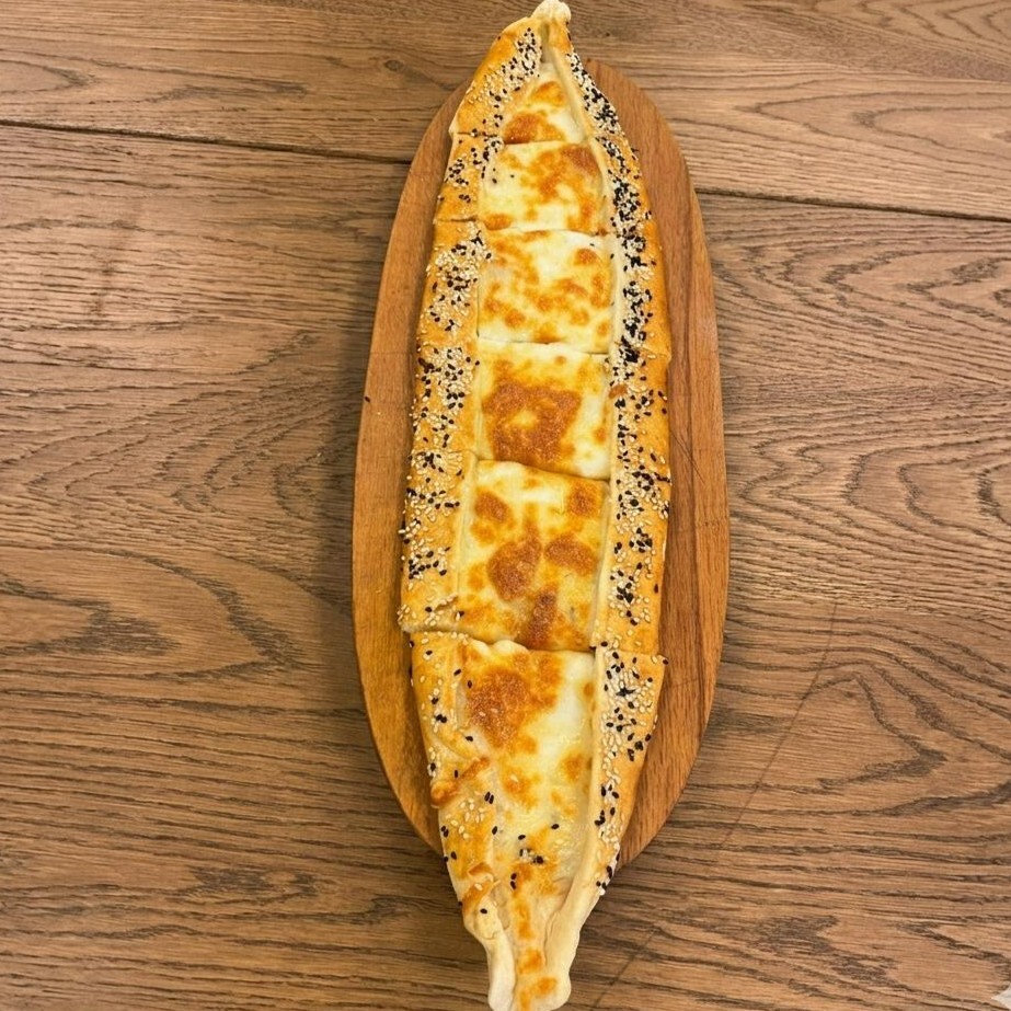 Kaşarlı Pide