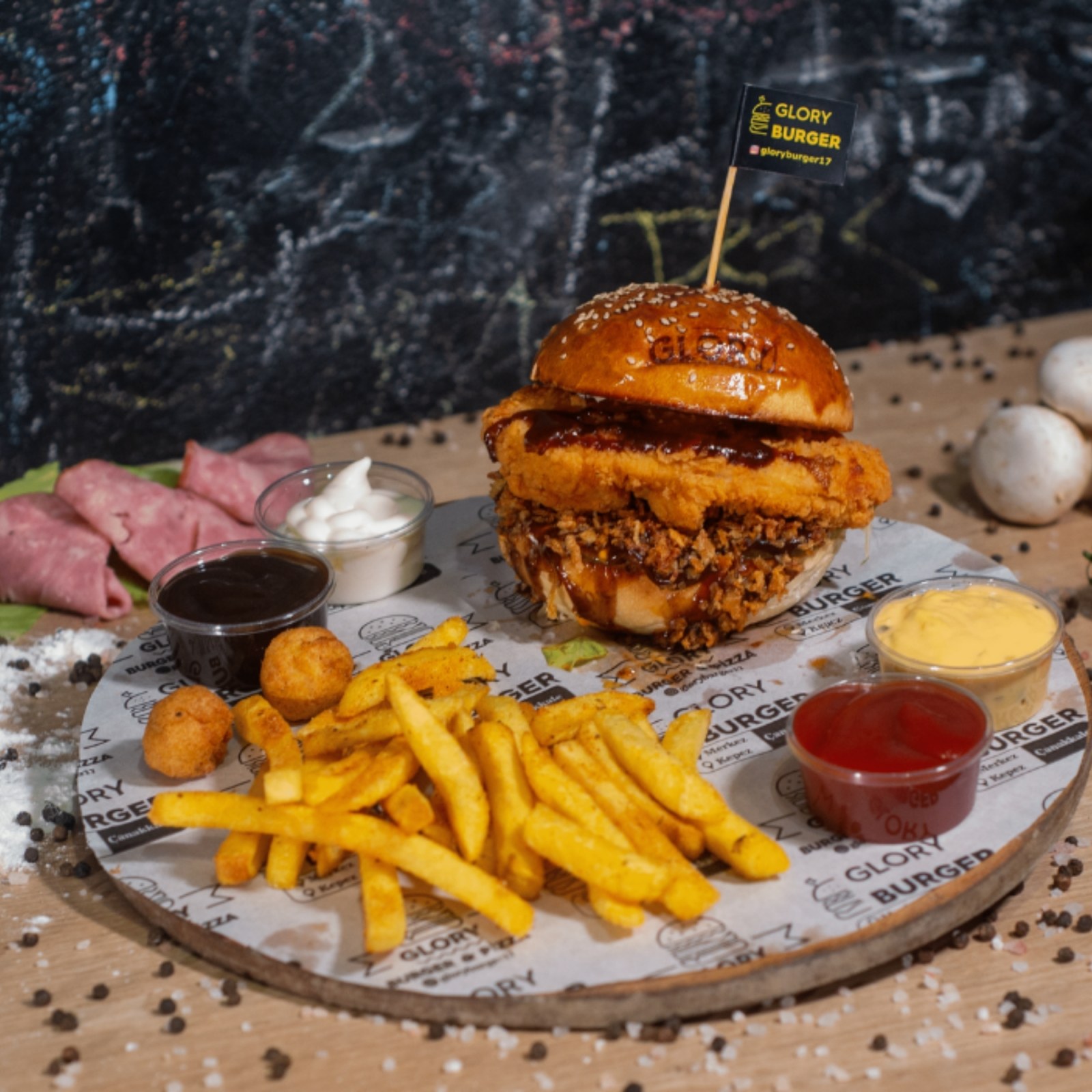 Glory BBQ Çıtır Tavuk Burger