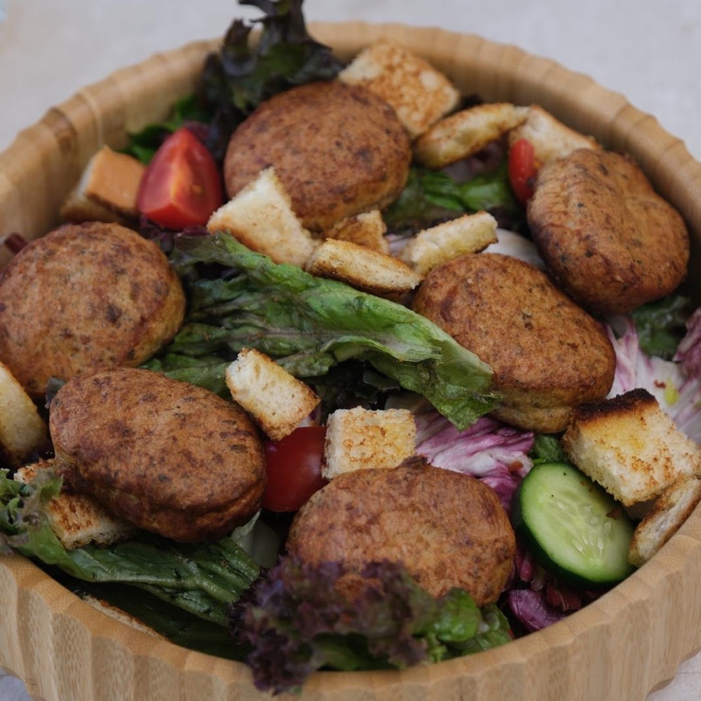 Tavuk Köfte Salata