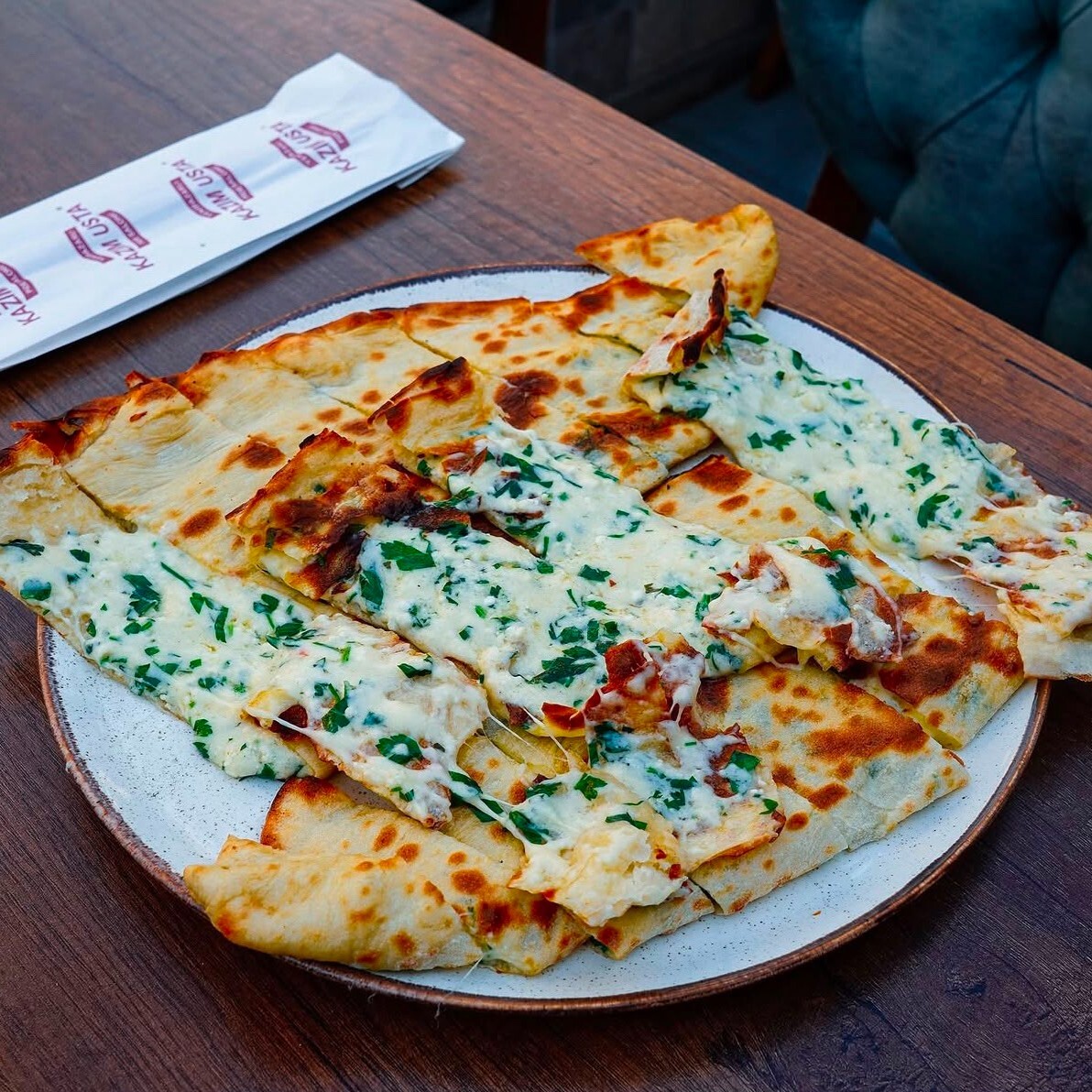 Yenipazar Usulü Peynirli Pide (Kapalı)