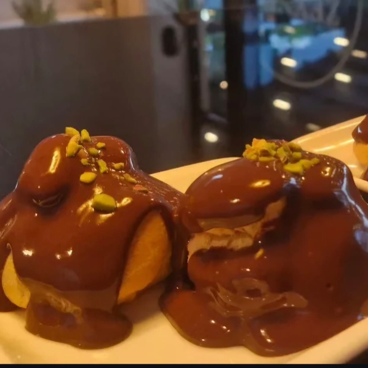 Profiterol (2 adet / Porsiyon)
