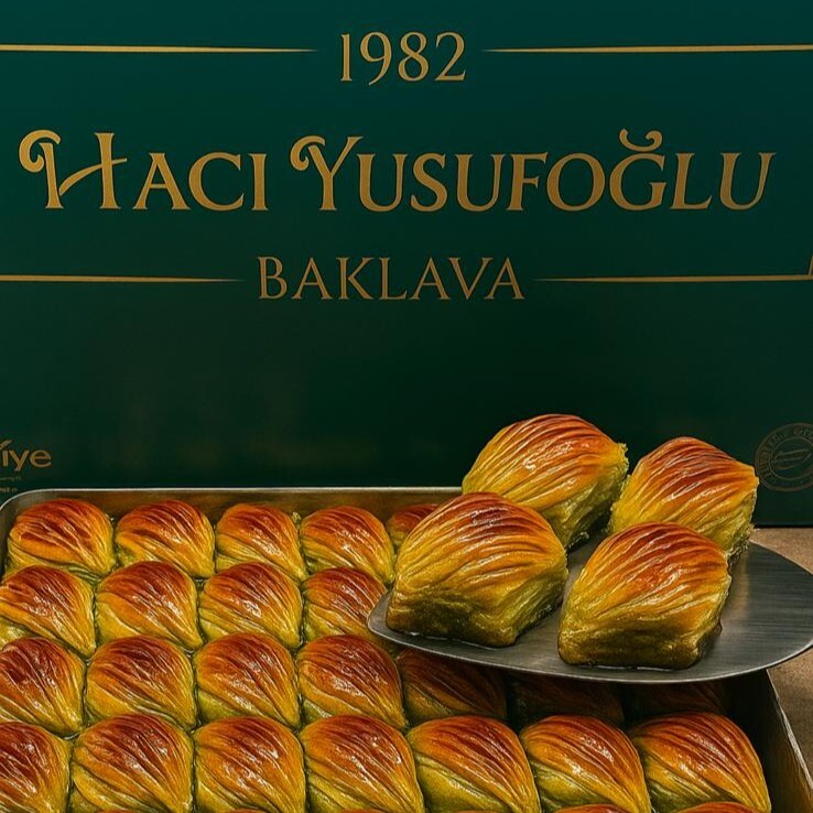 Fıstıklı Midye Baklava (1000 Gr)