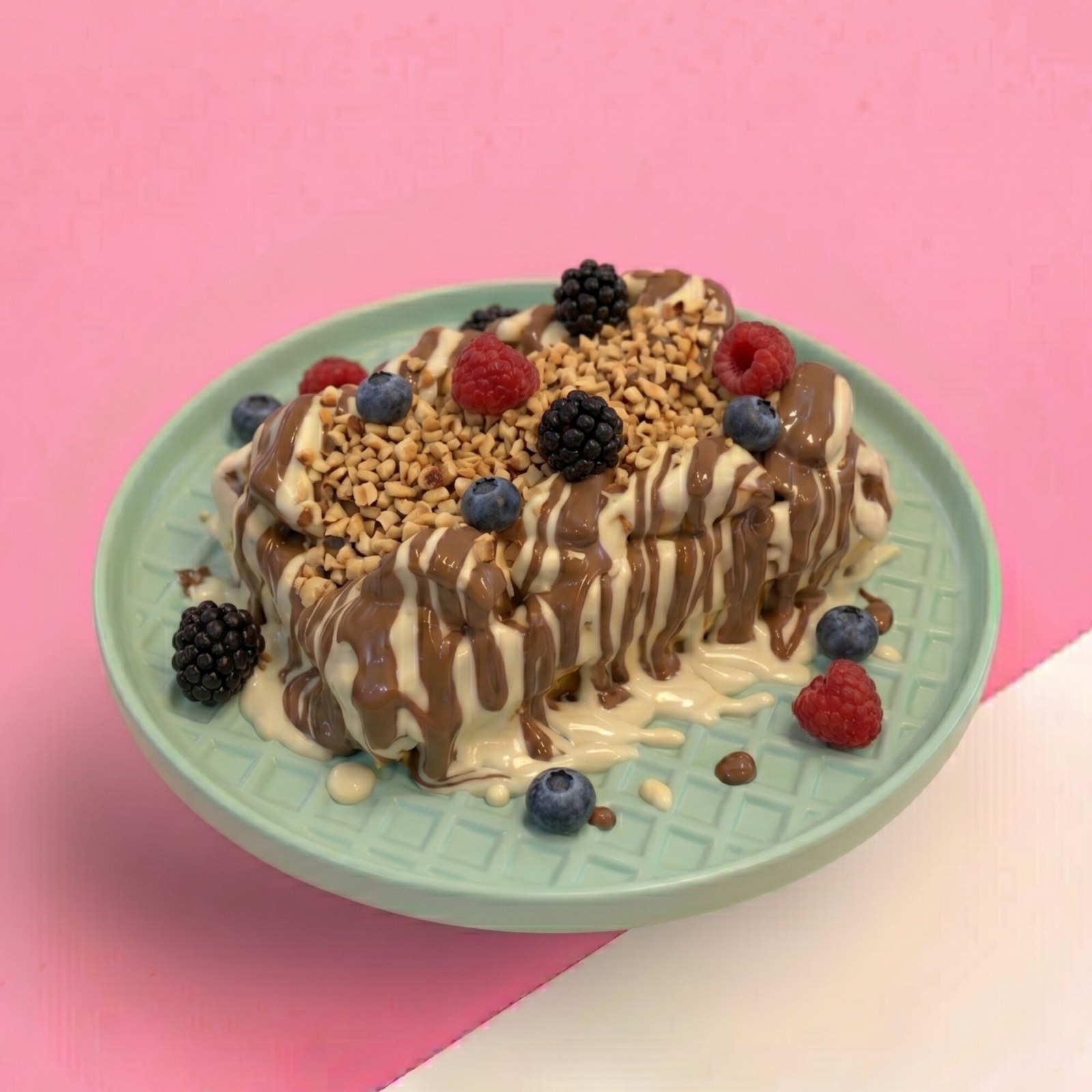 Orman Meyveli Belçika Waffle (Büyük)