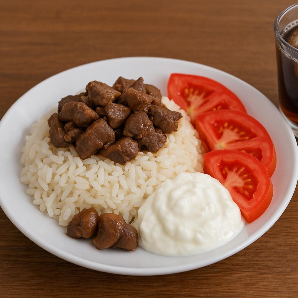 Tavuk Ciğerli-Domates-Yoğurtlu Pilav