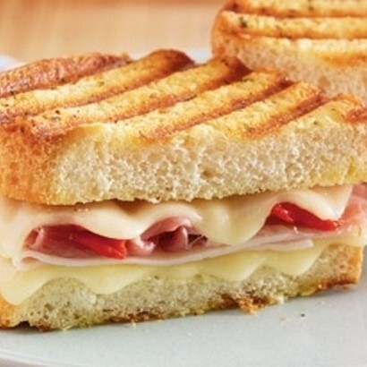 Salamlı Kaşarlı Tost ( Yarım Ekmek )
