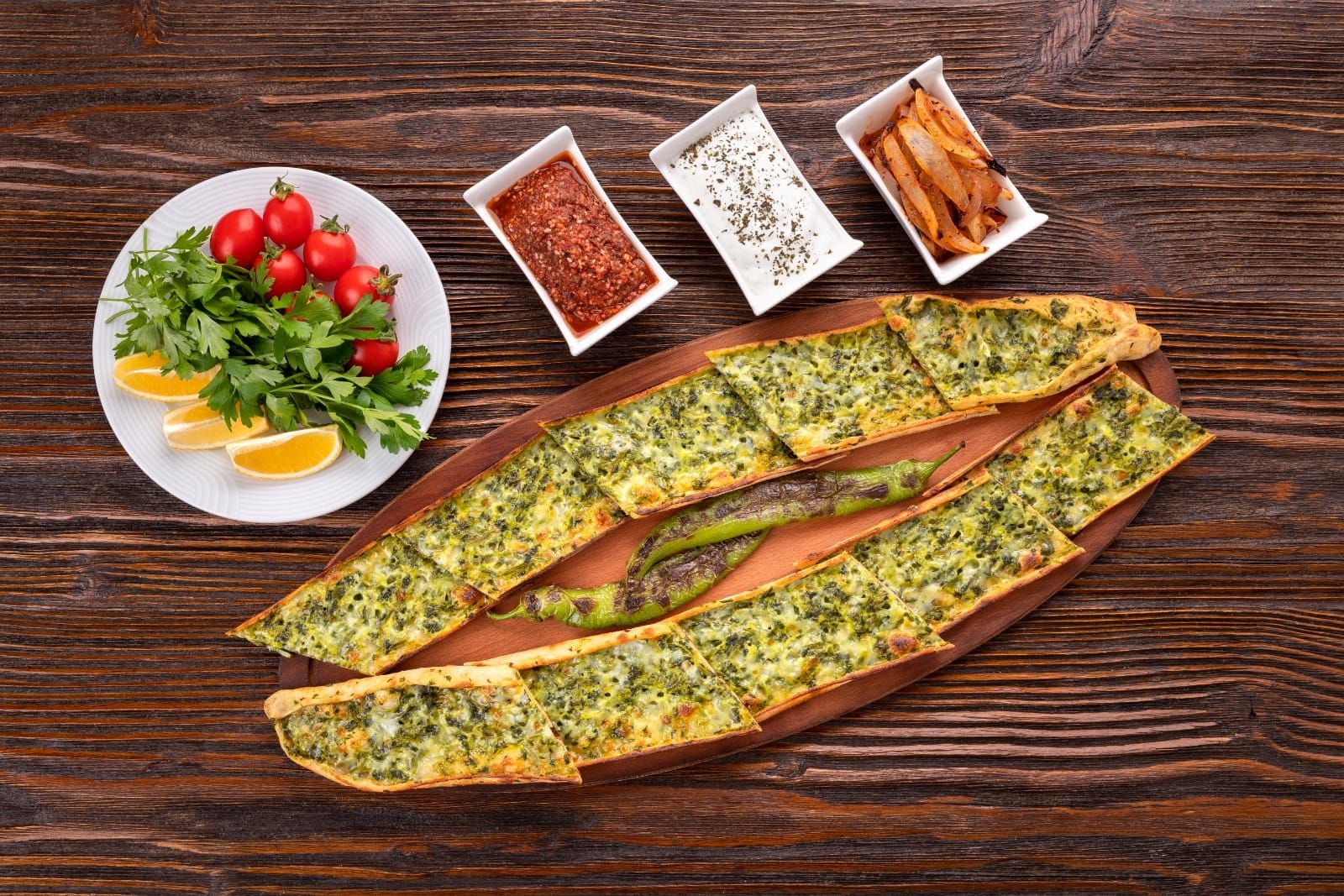 Ispanaklı Kaşarlı Pide (75-80 cm.)