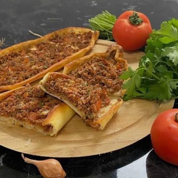 Kıymalı Pide