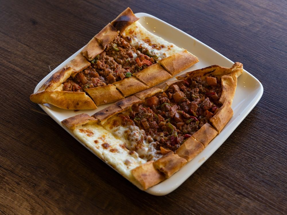 Pide Kıyma-Kaşar
