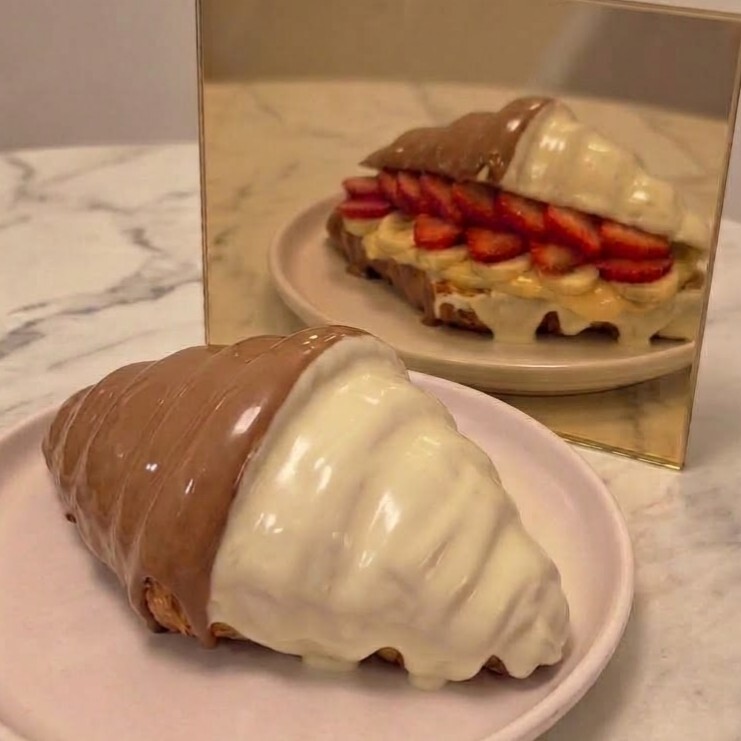 Chef Siyah & Beyaz Çikolatalı Kruvasan