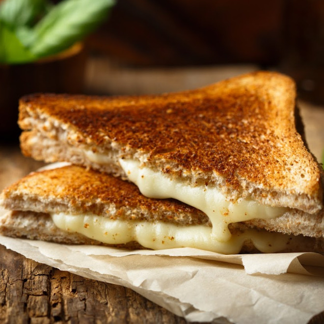 Kare Tost Sade Kaşar