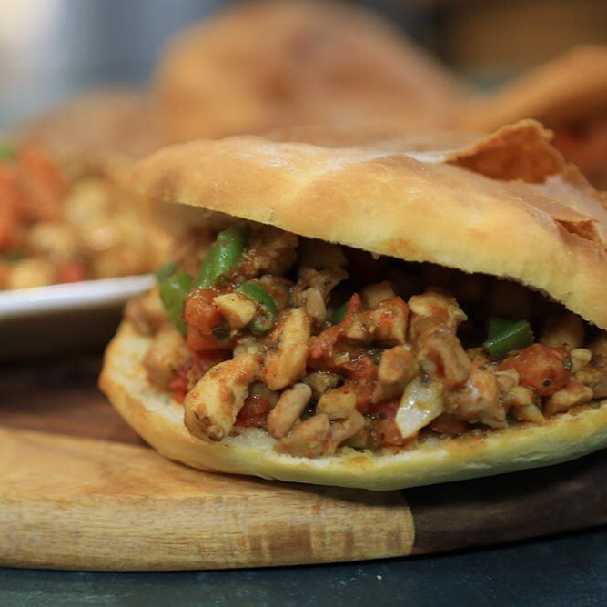 Pita Ekmeğinde Kavurma 200 Gr