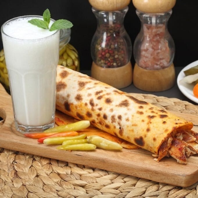 Hatay Usulü Tavuk Döner Dürüm (100 gr) + Ayran (170 ml)