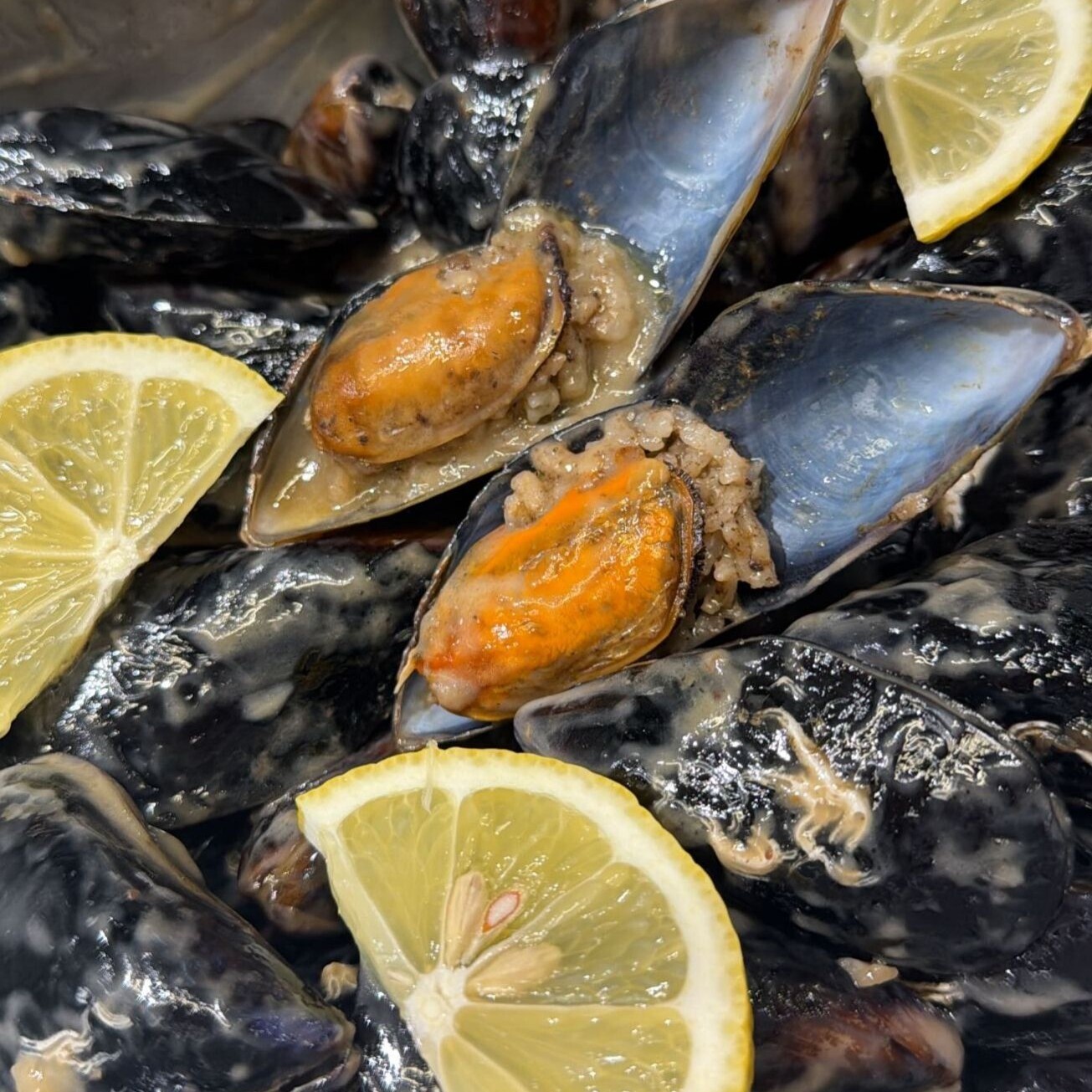 Özel Soslu Midye Dolma 1 KG