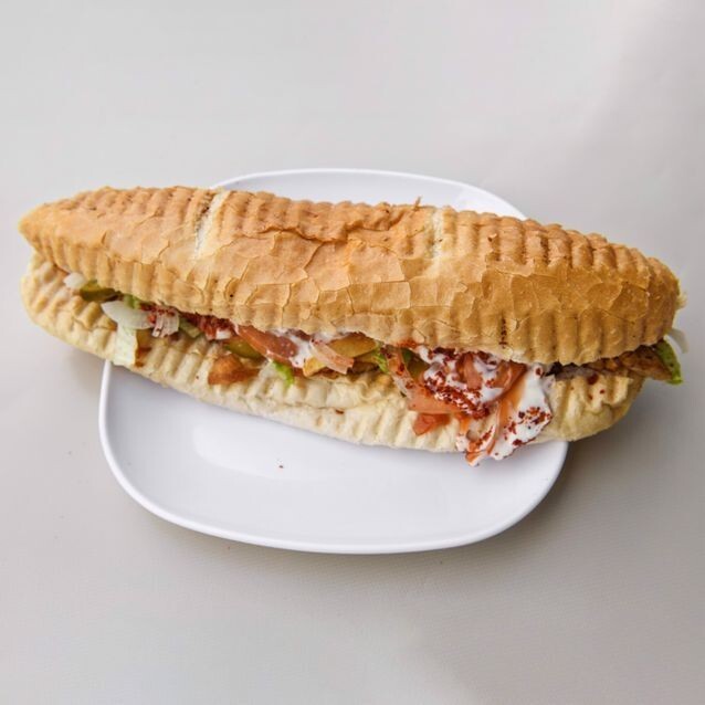 Yarım Ekmek Arası Tavuk Döner