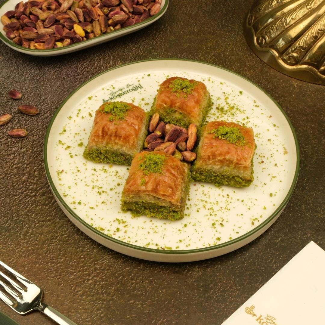 Kuru Baklava (1 kg)