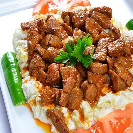 Alinazik Kebabı (Et Şişten)