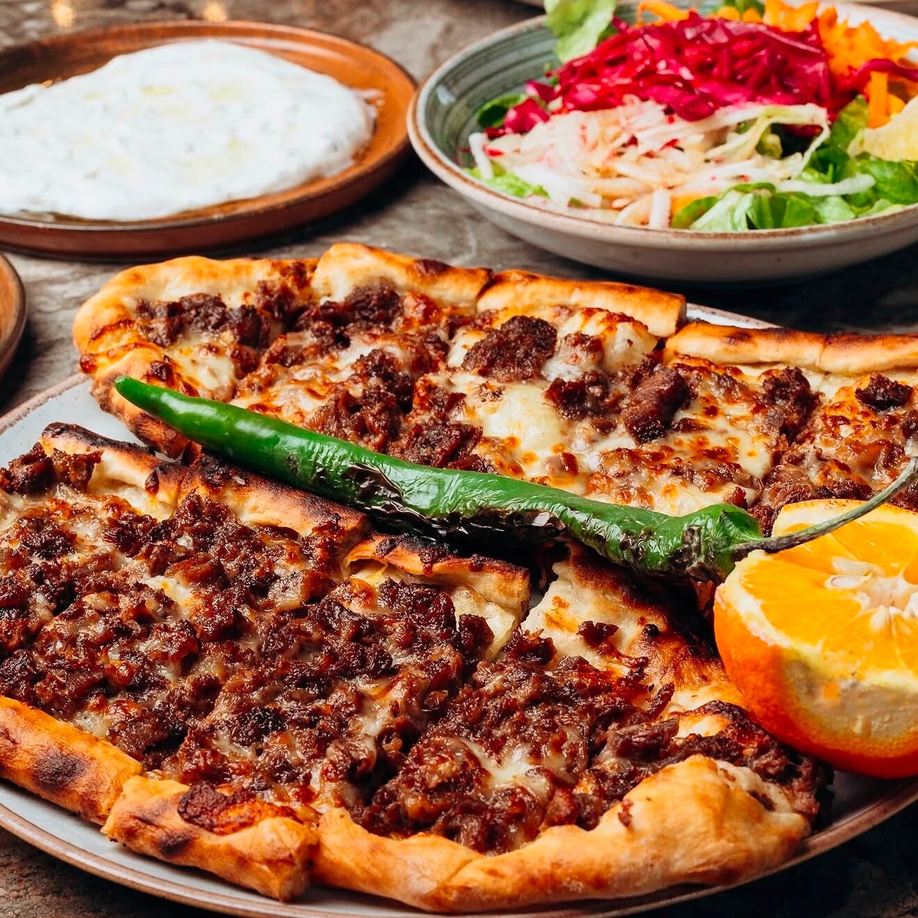 Kavurmalı Kaşarlı Pide