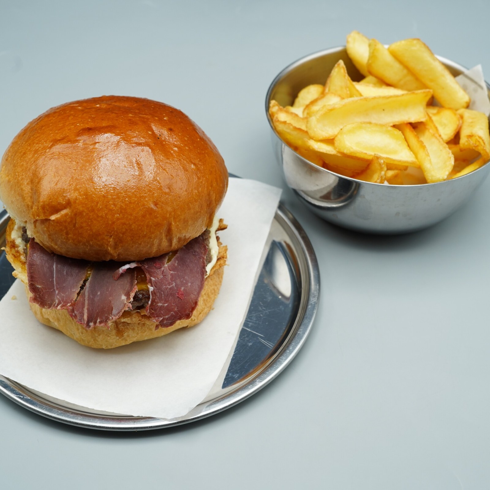 Diamond Burger