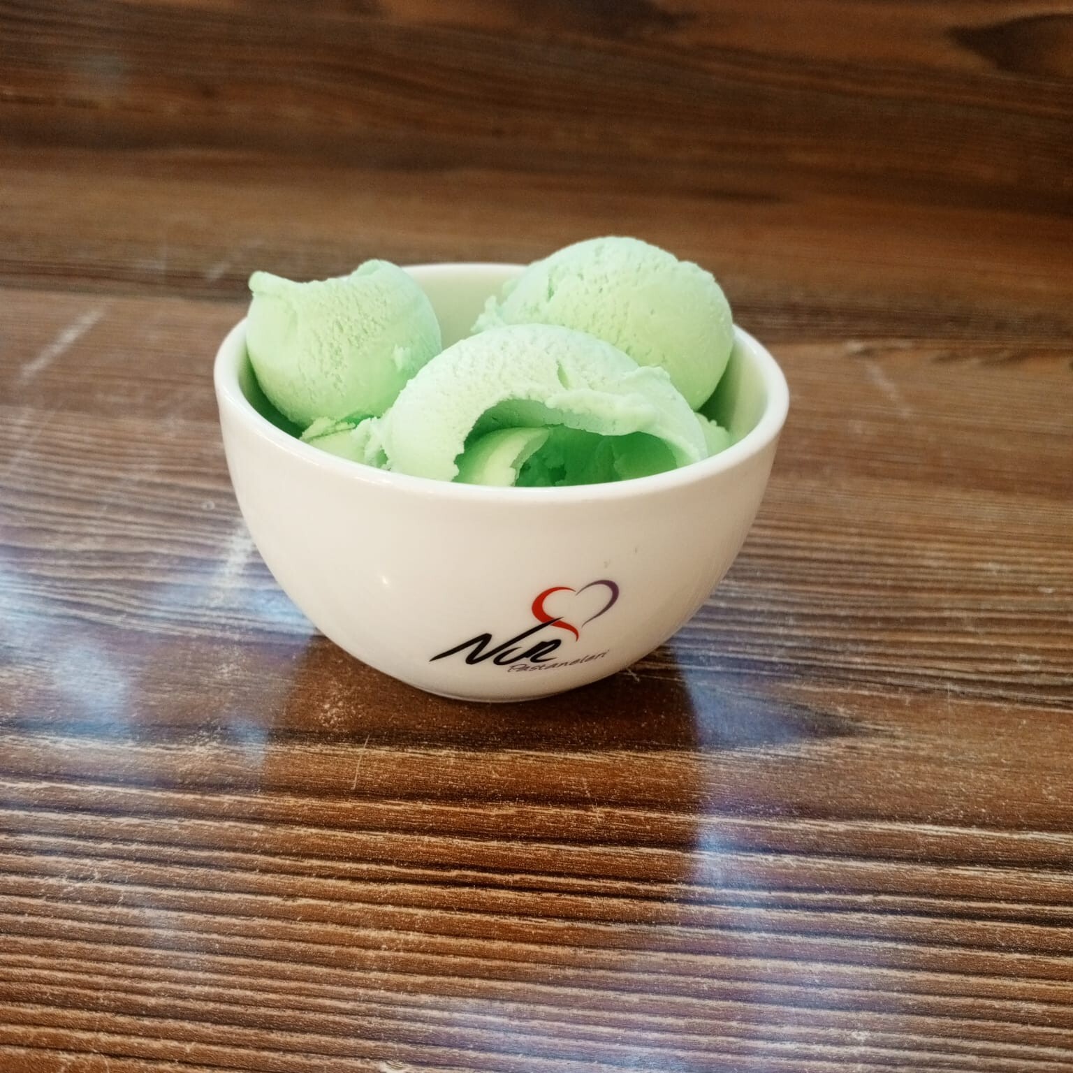 Naneli Dondurma (Çeyrek Kg-250 Gr)