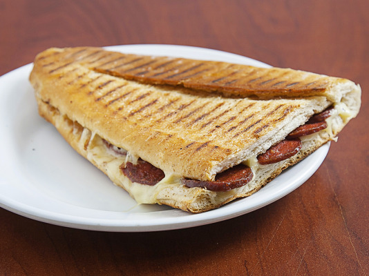 Sucuklu Tost
