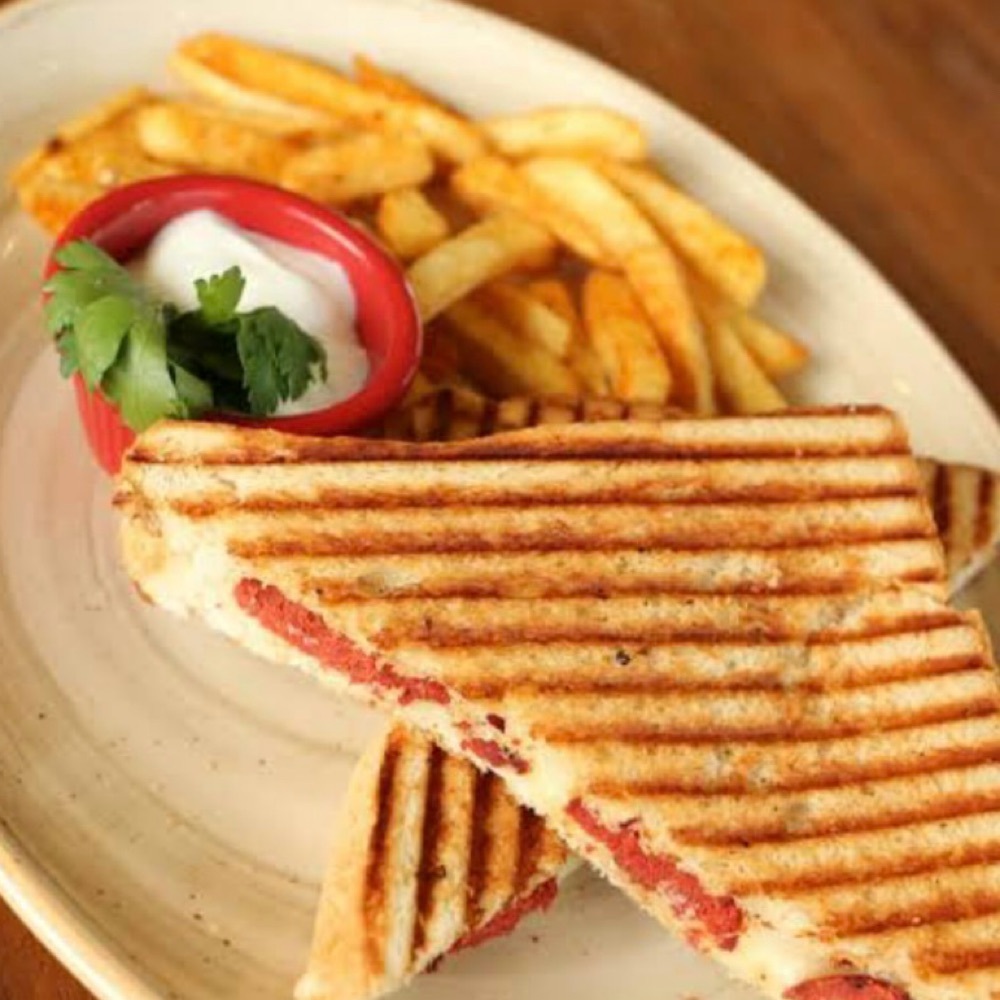 Üç Çeyrek Tost