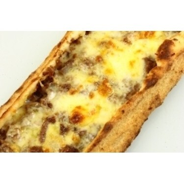 Kavurmalı Yumurtalı Pide