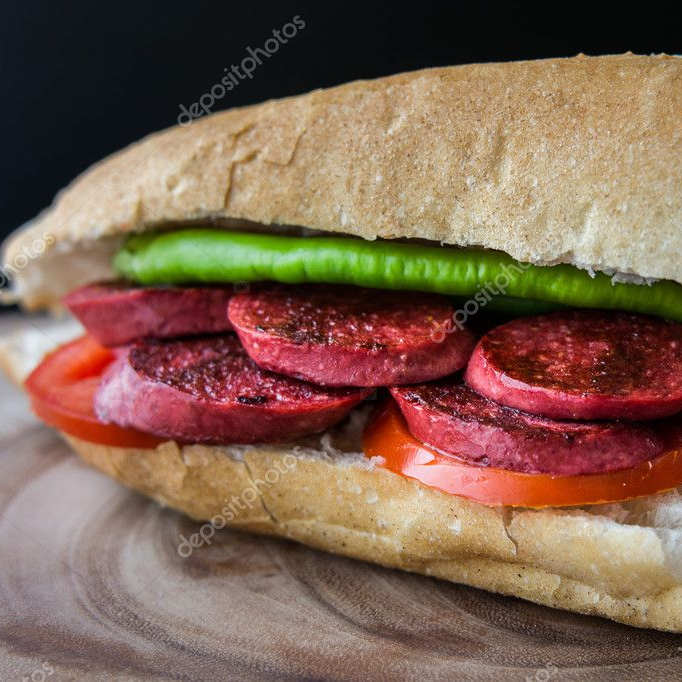 Sucuk Ekmek 130 gram civarında