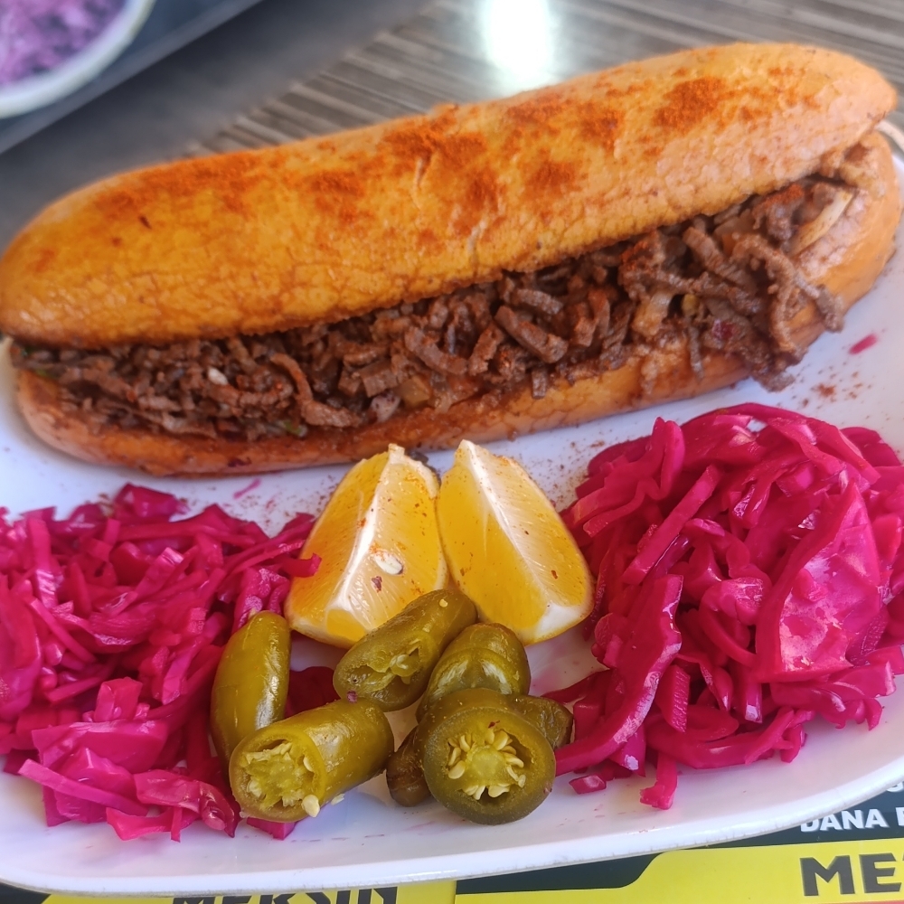 Sütlü Ekmek Arası Biftek Tantuni