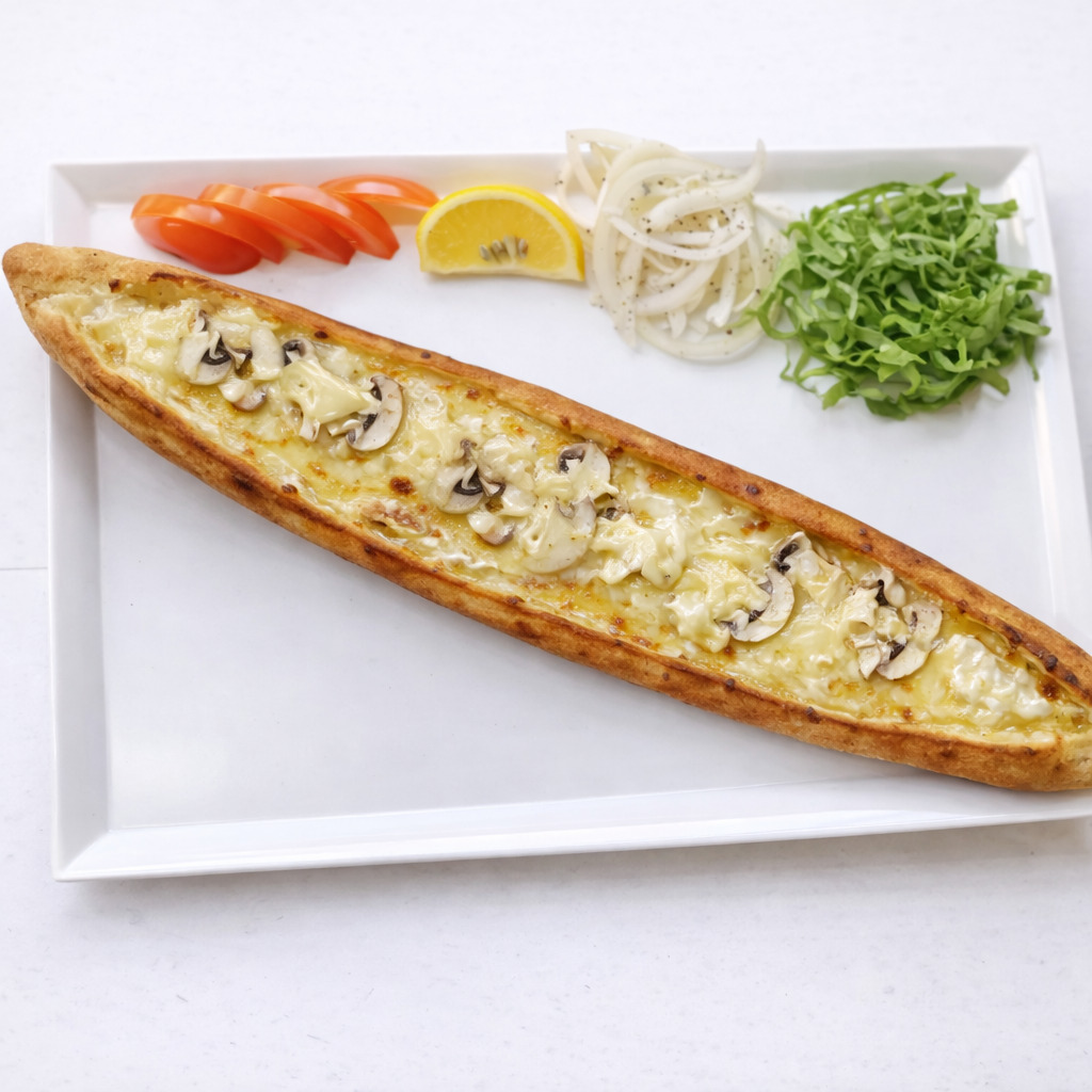 Mantarlı Kaşarlı Pide