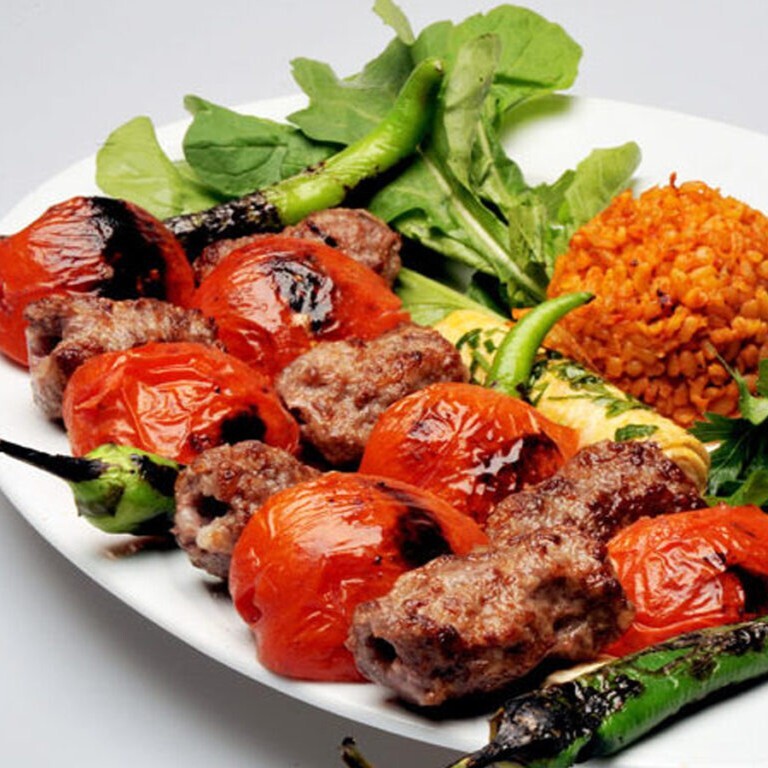 Domatesli Kebap