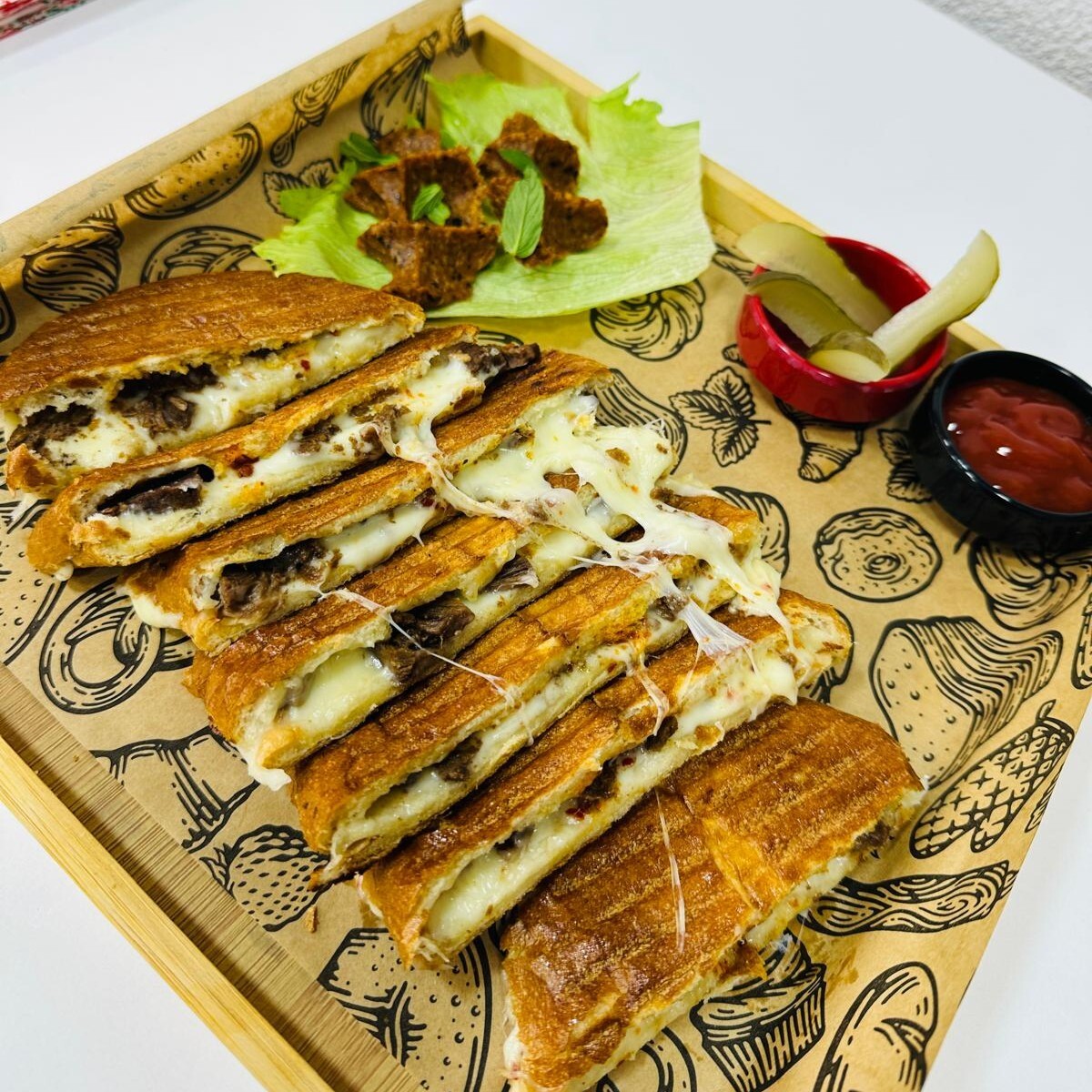 Kavurmalı Tost