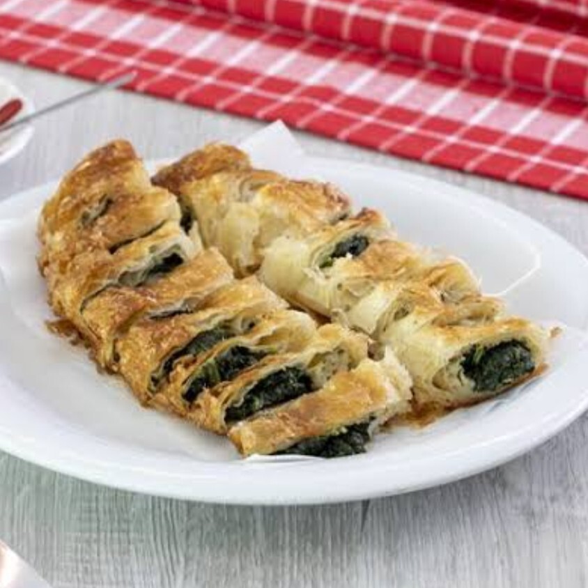 ISPANAK PEYNİRLİ KOL BÖREĞİ (pors.200 Gr)