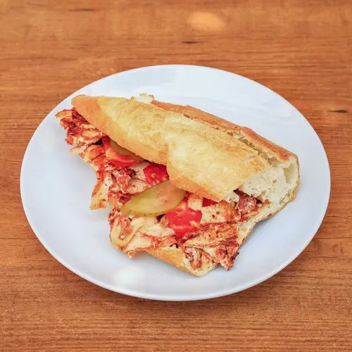 Salçalı Ekmek Arası Tavuk Döner