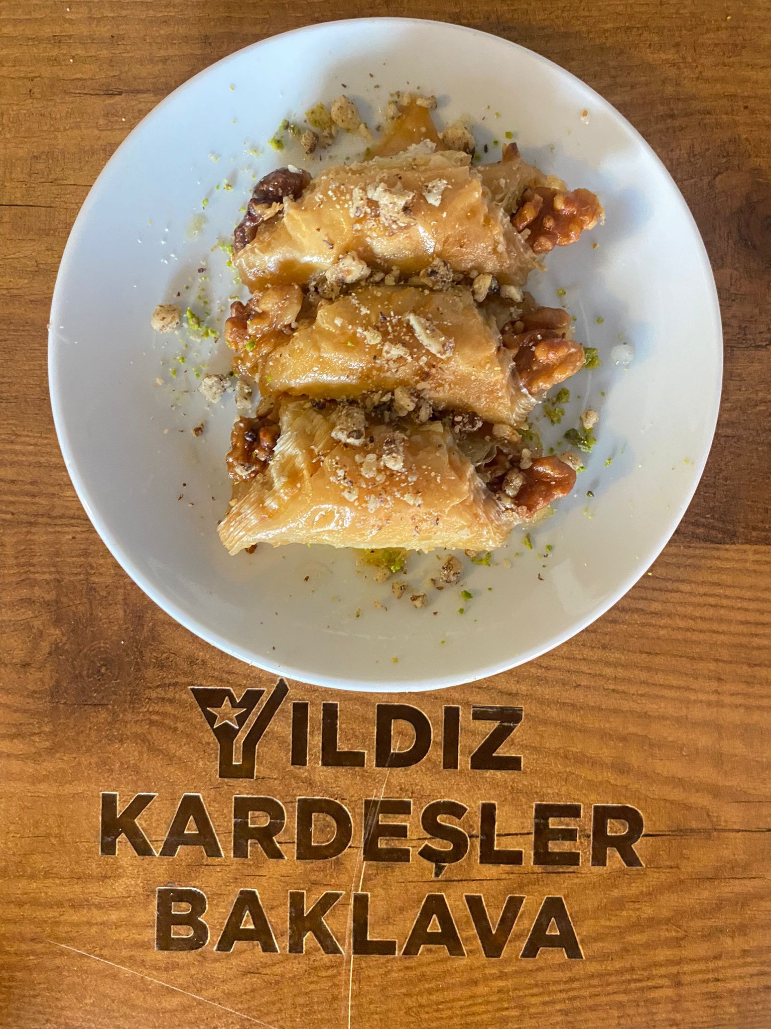 Çikolatalı Pasta (8 Kişilik)