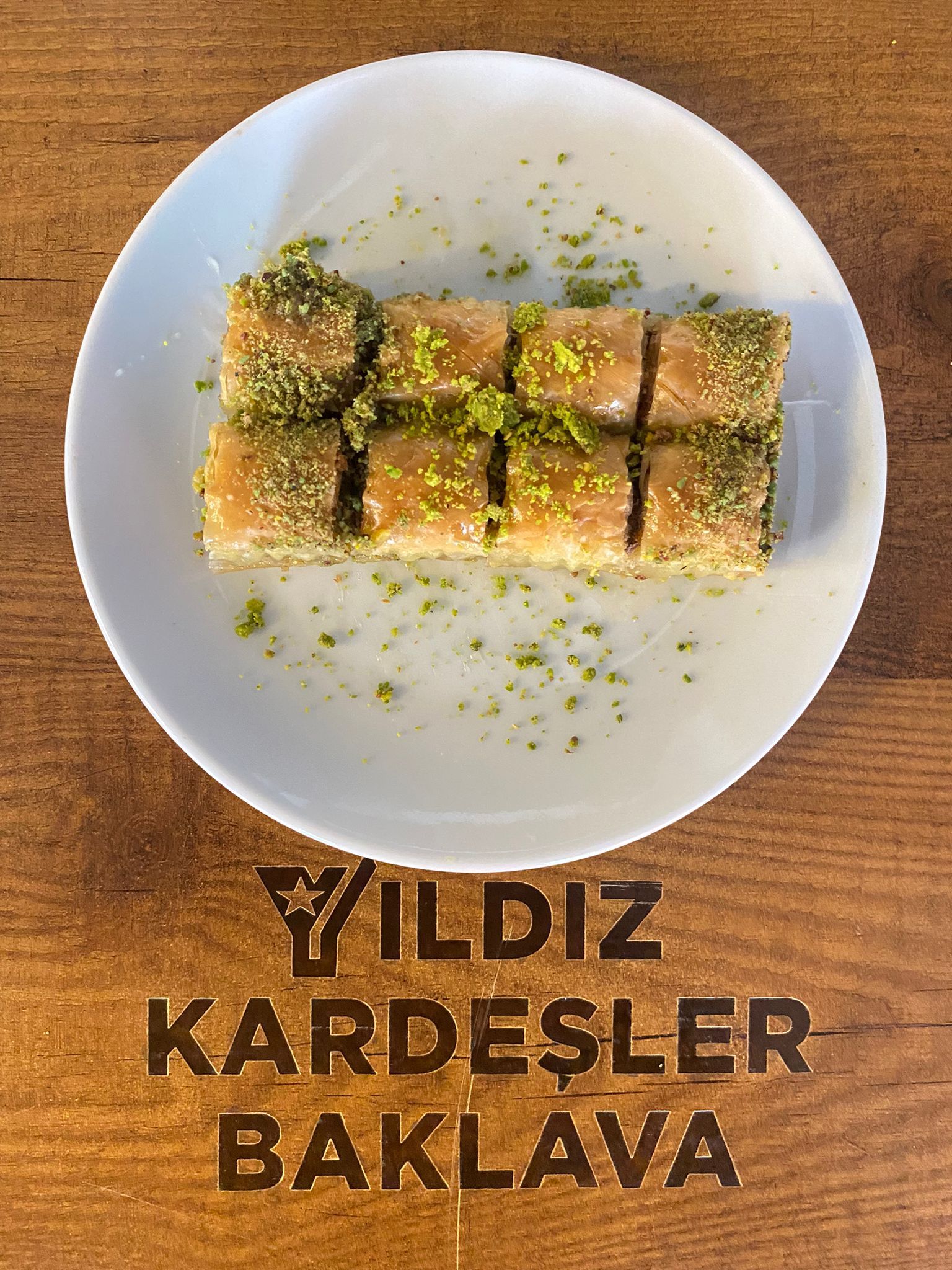 Fıstıklı Spesiyal (1 kg.)