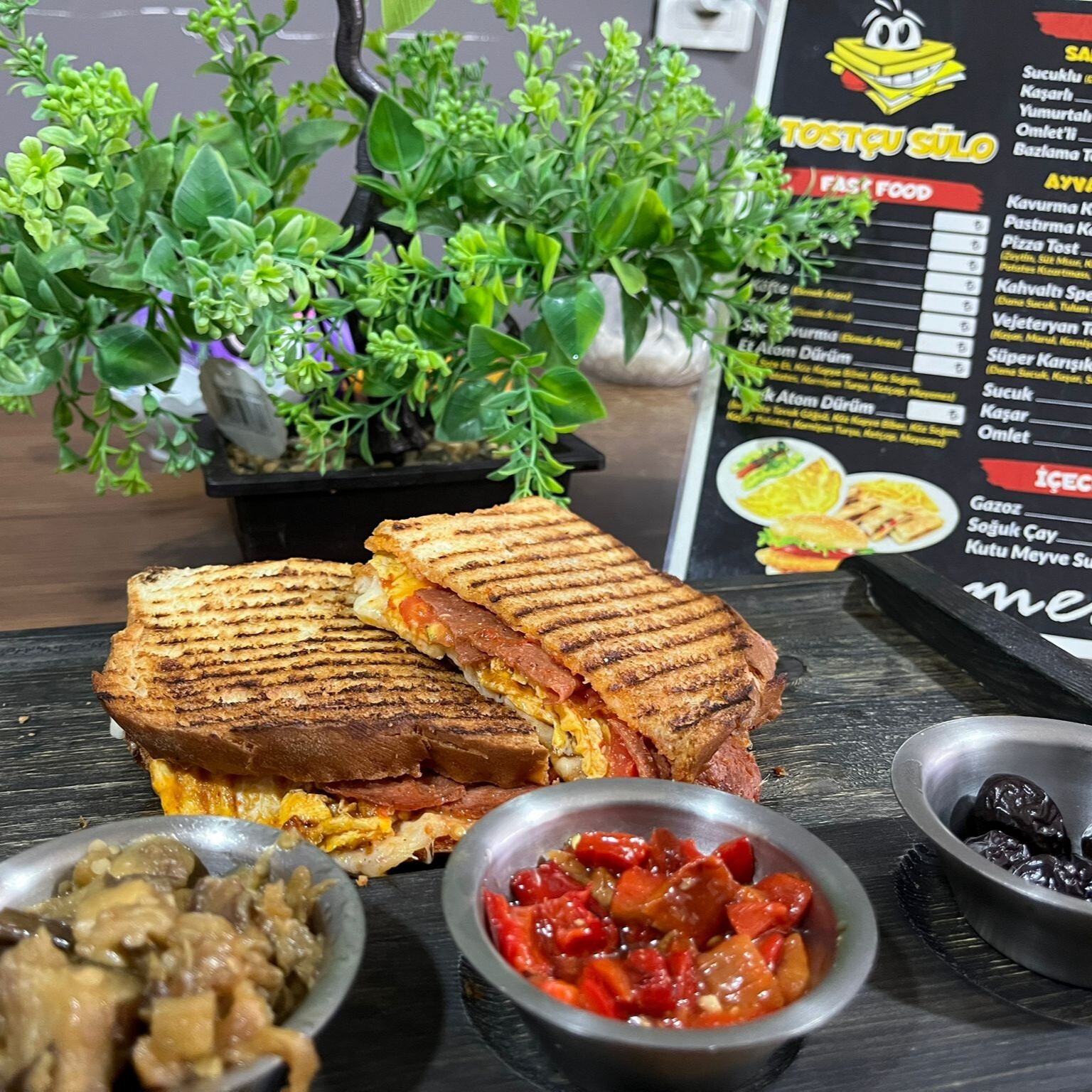 Special Kahvaltı Tost(Ayvalık Ekmeği)