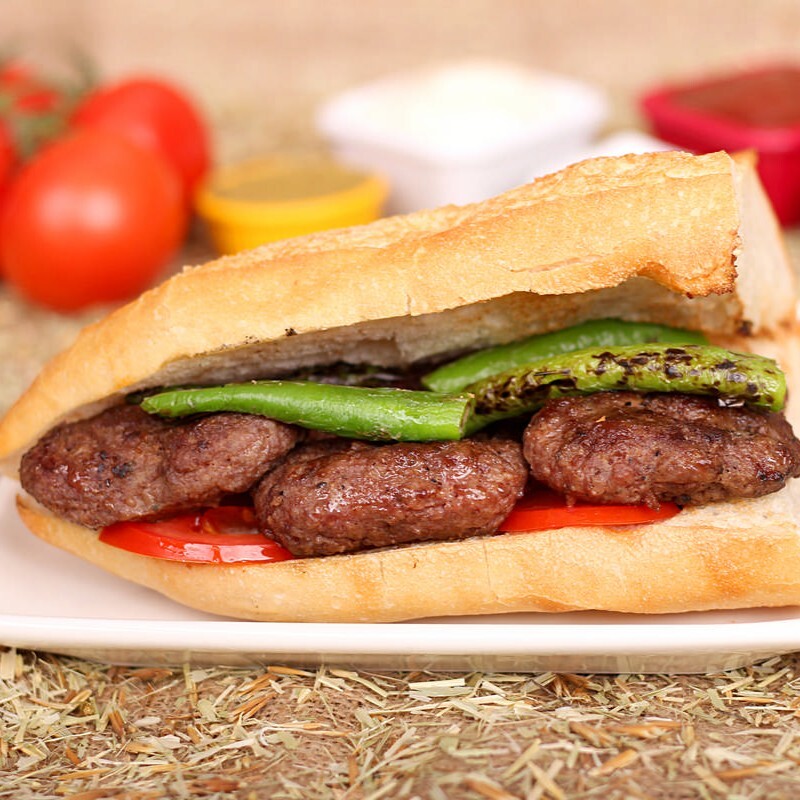Yarım Ekmek Arası Köfte