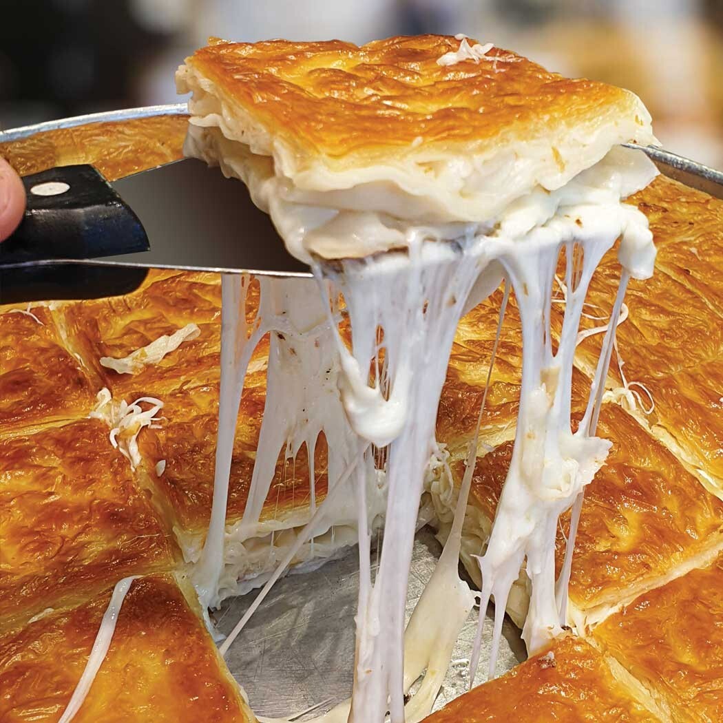 Adana Usulü Kaşarlı Börek