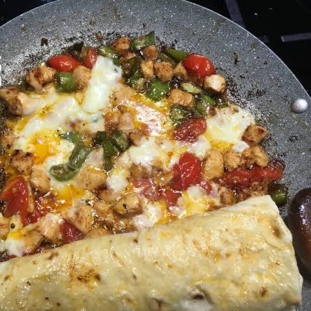 Sac Tava tavuk Kaşarlı Yumurta