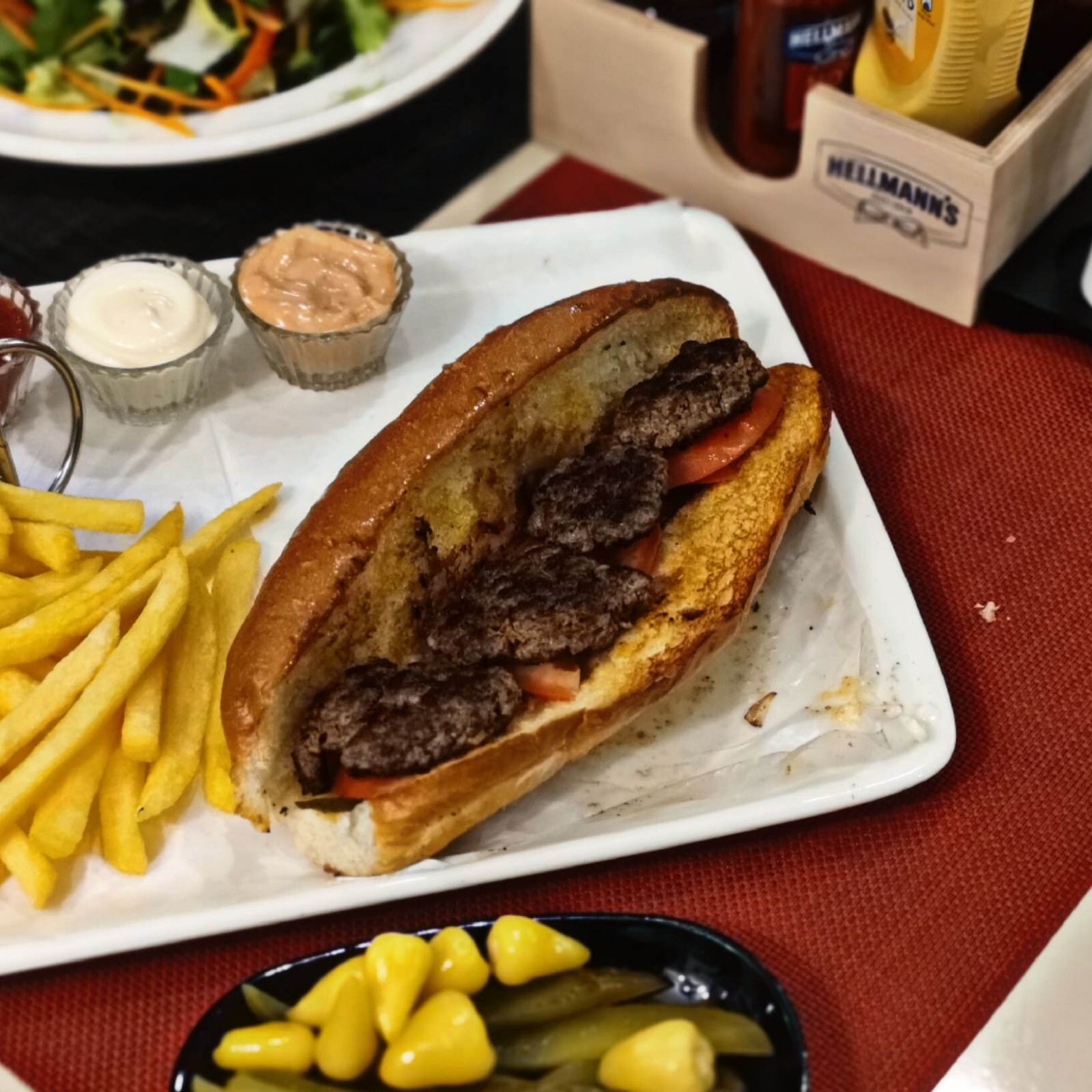 Köfte Sandviç