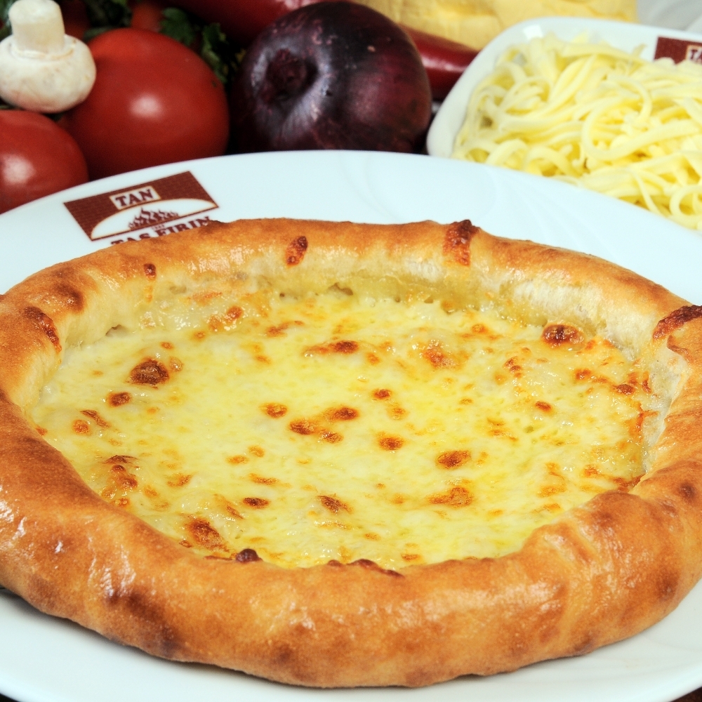Trabzon Peynirli Pide