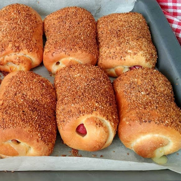 Kaşarlı Sosisli Kapama