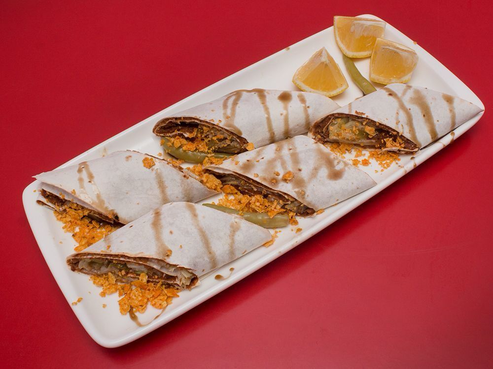 Doritoslu Dürüm (Marul Nar Ekşisi Doritos)