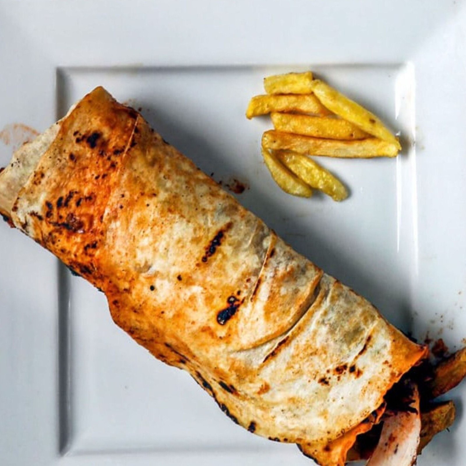 Özel Soslu Tombul Hatay Döner