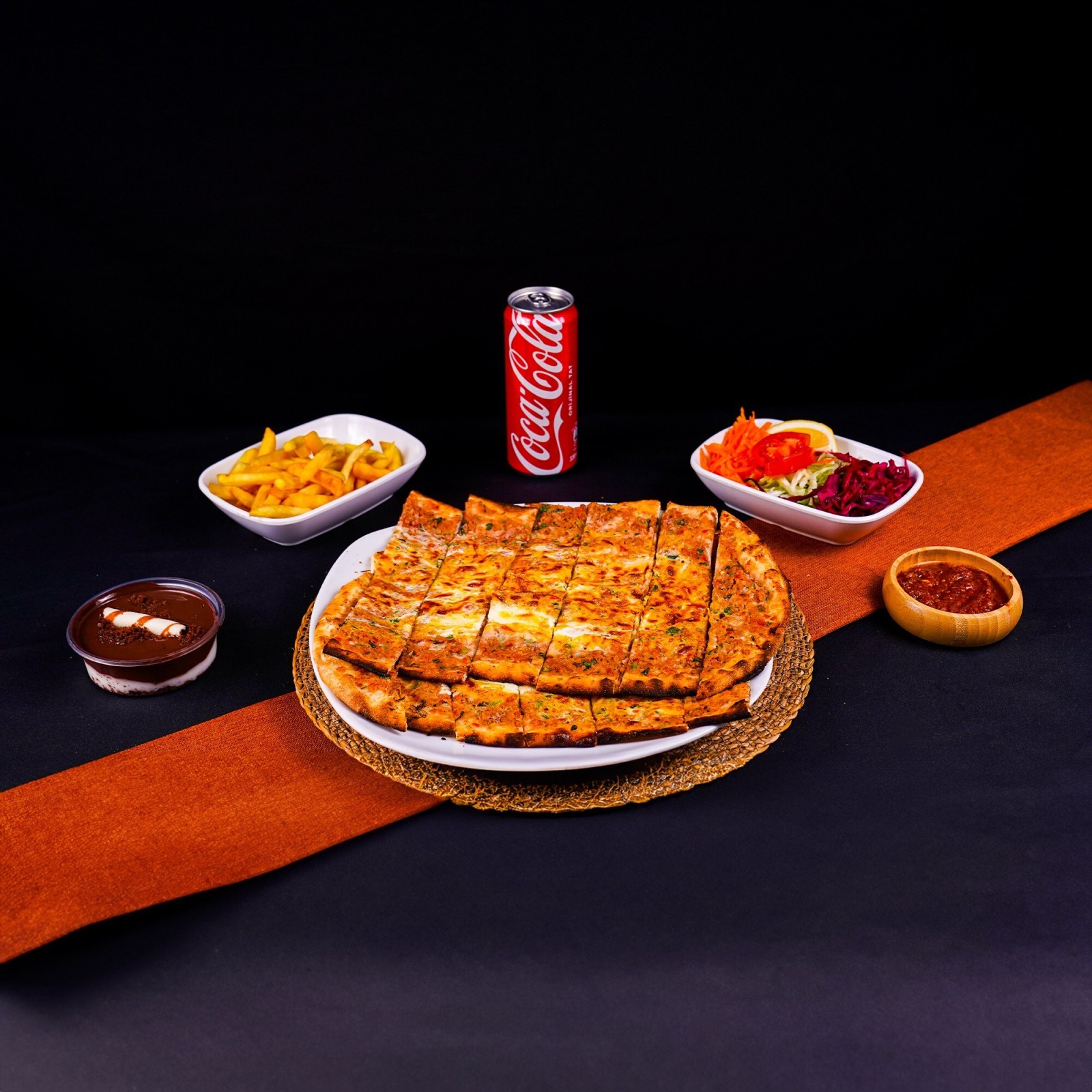Kıymalı Kaşarlı Yumurtalı Pide (50 cm.)