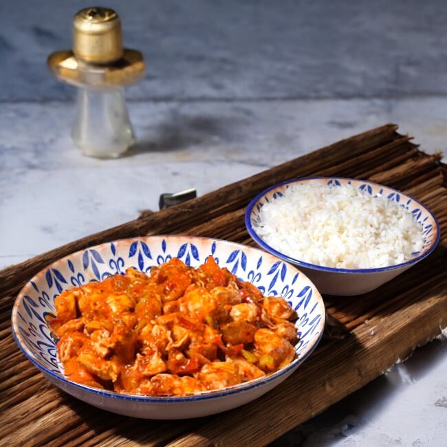 Yakıcı Armoni (Acı Soslu Tavuk + Pirinç Pilavı)